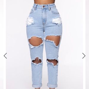 New Fashion Nova Cara Distressed Boyfriend Jeans